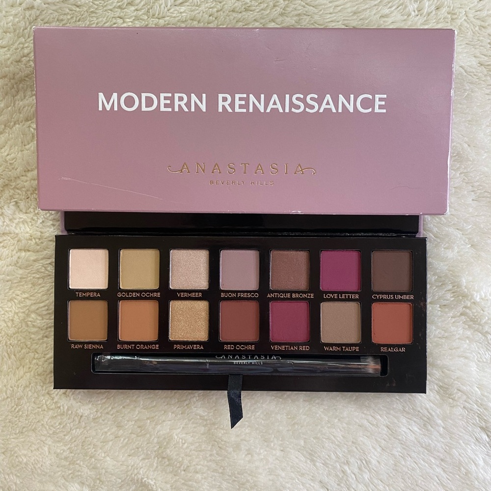 Modern renaissance eyeshadow palette